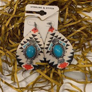 Western Nashville wear for a fun night out! Wore a different pair/need to sell